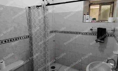 VENDO CASA DE DOS PISOS CON LOCAL CERCA DEL CENTRO