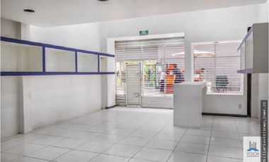 LOCAL COMERCIAL PLAZA IZCALLI