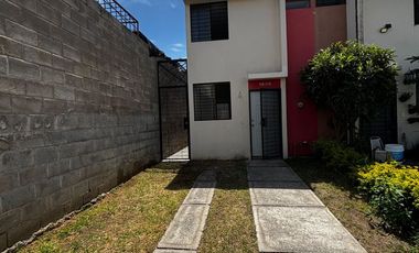 Casa en venta en Fraccionamiento Los Treboles Zapopan