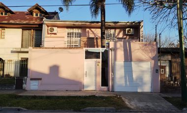 Ituzaingó - Venta - Casa 6 Ambientes