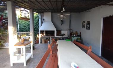 Ituzaingó - Venta - Casa 6 Ambientes