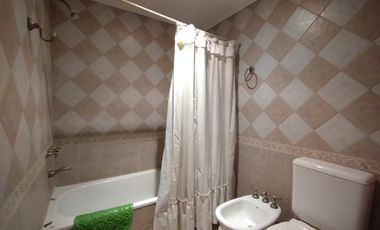 Ituzaingó - Venta - Casa 6 Ambientes