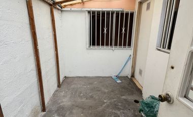 Casa Central, Calle Condell