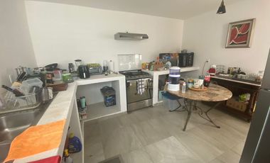 CASA EN VENTA EN LA MAGISTERIAL