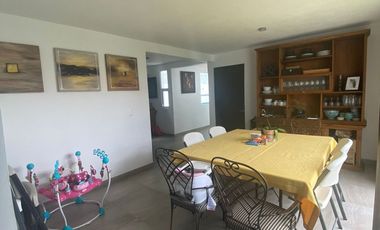 CASA EN VENTA EN LA MAGISTERIAL