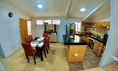 VENDO CASA EN LA ALBORADA