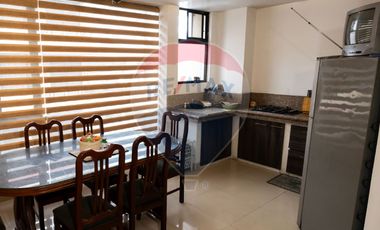 Casa Con Locales Comerciales de Venta en Atuntaqui