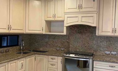 RENTA de Casa en Lomas del Campeste en Valle Oriente frente a parque en  San Pedro Garza , Garcia