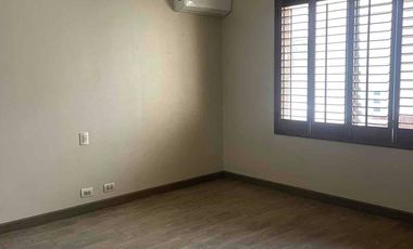 RENTA de Casa en Lomas del Campeste en Valle Oriente frente a parque en  San Pedro Garza , Garcia