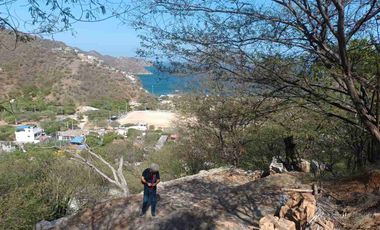 Terreno de 380 mts2 con vista a la bahía de Taganga Santa Marta.