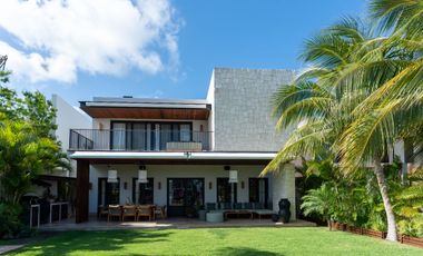 CASA EN VENTA EN CANCÚN, LAGOS DEL SOL