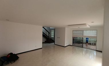 ESPECTACULAR Y EXCLUSIVA CASA AMPLIA CONJUNTO CENTRAL IBAGUÉ EN VENTA-ARRIENDO