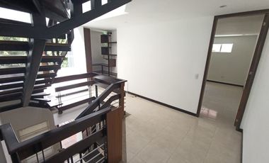 ESPECTACULAR Y EXCLUSIVA CASA AMPLIA CONJUNTO CENTRAL IBAGUÉ EN VENTA-ARRIENDO