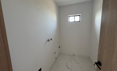 En venta casa de 3 dormitorios en Isla celeste en Samborondón.(IC)