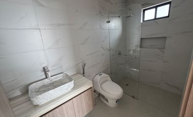 En venta casa de 3 dormitorios en Isla celeste en Samborondón.(IC)