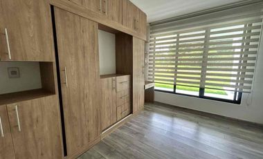 hermosa casa en condominio