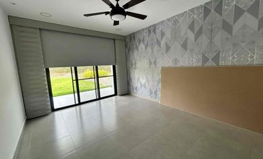 hermosa casa en condominio