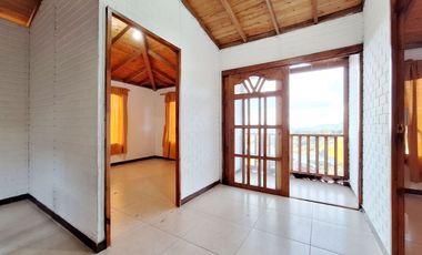 Finca en venta con espectacular vista al embalse Peñol Guatapé