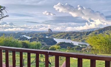 Finca en venta con espectacular vista al embalse Peñol Guatapé