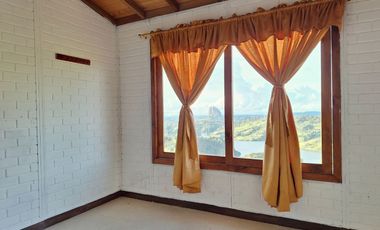 Finca en venta con espectacular vista al embalse Peñol Guatapé