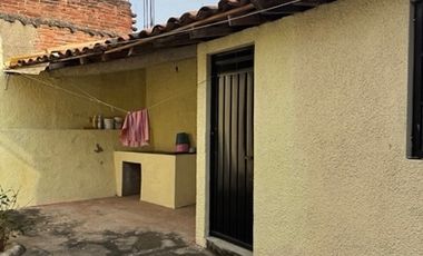 ¡Se Vende Casa Espaciosa en el Corazón de Tecpan!