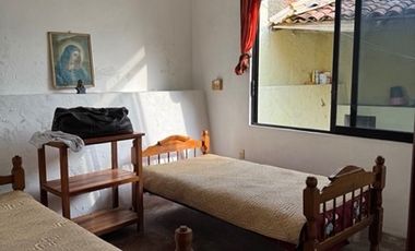 ¡Se Vende Casa Espaciosa en el Corazón de Tecpan!