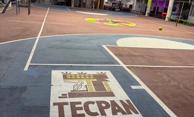 ¡Se Vende Casa Espaciosa en el Corazón de Tecpan!