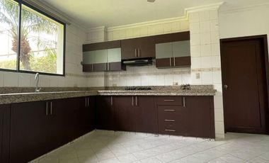 Casa de alquiler en sector UEES