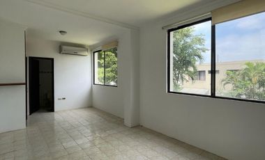 Casa de alquiler en sector UEES