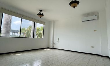 Casa de alquiler en sector UEES