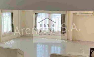 Alquilo Locales Comerciales,   Bellavista Avenida Principal- Norte de Guayaquil cerca a Estadio Barcelona.