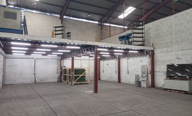Bodega de alquiler en el km 16 de la Vía a Daule, 312 m2 de construcción.