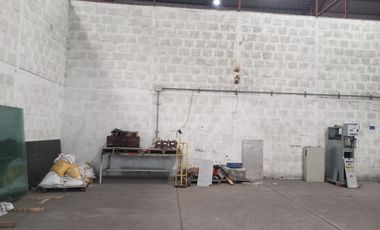 Bodega de alquiler en el km 16 de la Vía a Daule, 312 m2 de construcción.