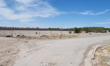 Terreno en Renta Ubicado atrás de Centro