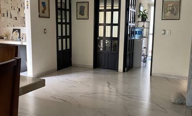 Casa en renta en Circuito Novelistas, entre zona azul y periferico