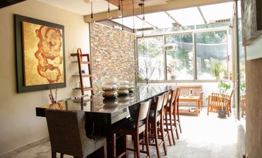 Casa en renta en Circuito Novelistas, entre zona azul y periferico