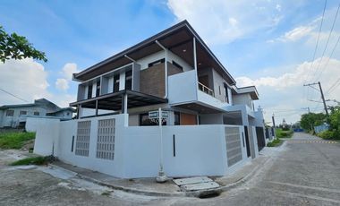 ₱17.5 M MODERN CORNER LOT HOME WITH POOL FOR SALE!