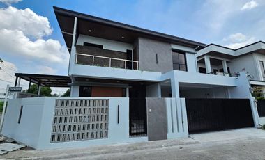 ₱17.5 M MODERN CORNER LOT HOME WITH POOL FOR SALE!