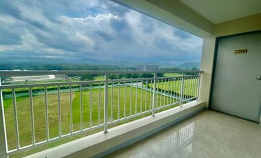 PENTHOUSE FOR RENT: Spacious 3-Bedroom Condo in The Villages, Clark!