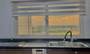 PENTHOUSE FOR RENT: Spacious 3-Bedroom Condo in The Villages, Clark!