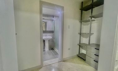 PENTHOUSE FOR RENT: Spacious 3-Bedroom Condo in The Villages, Clark!