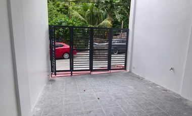 4 bedroom House and lot for Sale in Fortune Marikina near C&B MALL along Champaca