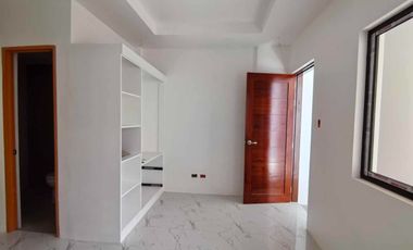 4 bedroom House and lot for Sale in Fortune Marikina near C&B MALL along Champaca