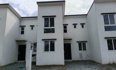 Casa de alquiler en la Urbanización Bonavila, km 16 Vía a Daule.