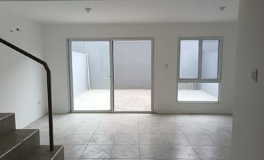 Casa de alquiler en la Urbanización Bonavila, km 16 Vía a Daule.