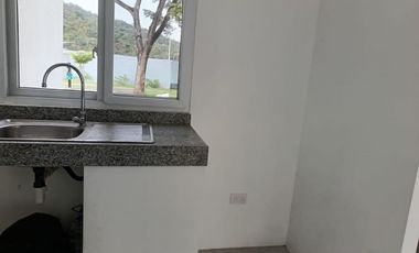 Casa de alquiler en la Urbanización Bonavila, km 16 Vía a Daule.