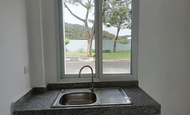 Casa de alquiler en la Urbanización Bonavila, km 16 Vía a Daule.