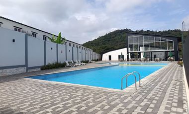 Casa de alquiler en la Urbanización Bonavila, km 16 Vía a Daule.