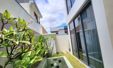 ₱17.5 M BRAND NEW FURNISHED MODERN CHATEAU FOR SALE NEAR MARQUEE MALL
