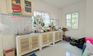 บ้านเดี่ยว หมู่บ้านนนทิชา ลำลูกกา-คลอง 8 (เฟส 2) (ทางไปวัดดอนใหญ่) เนื้อที่ 53.5 ตร.ว (ใกล้ตลาดใหญ่ลำลูกกา) ตำบลลำลูกกา อำเภอลำลูกกา จังหวัดปทุมธานี
